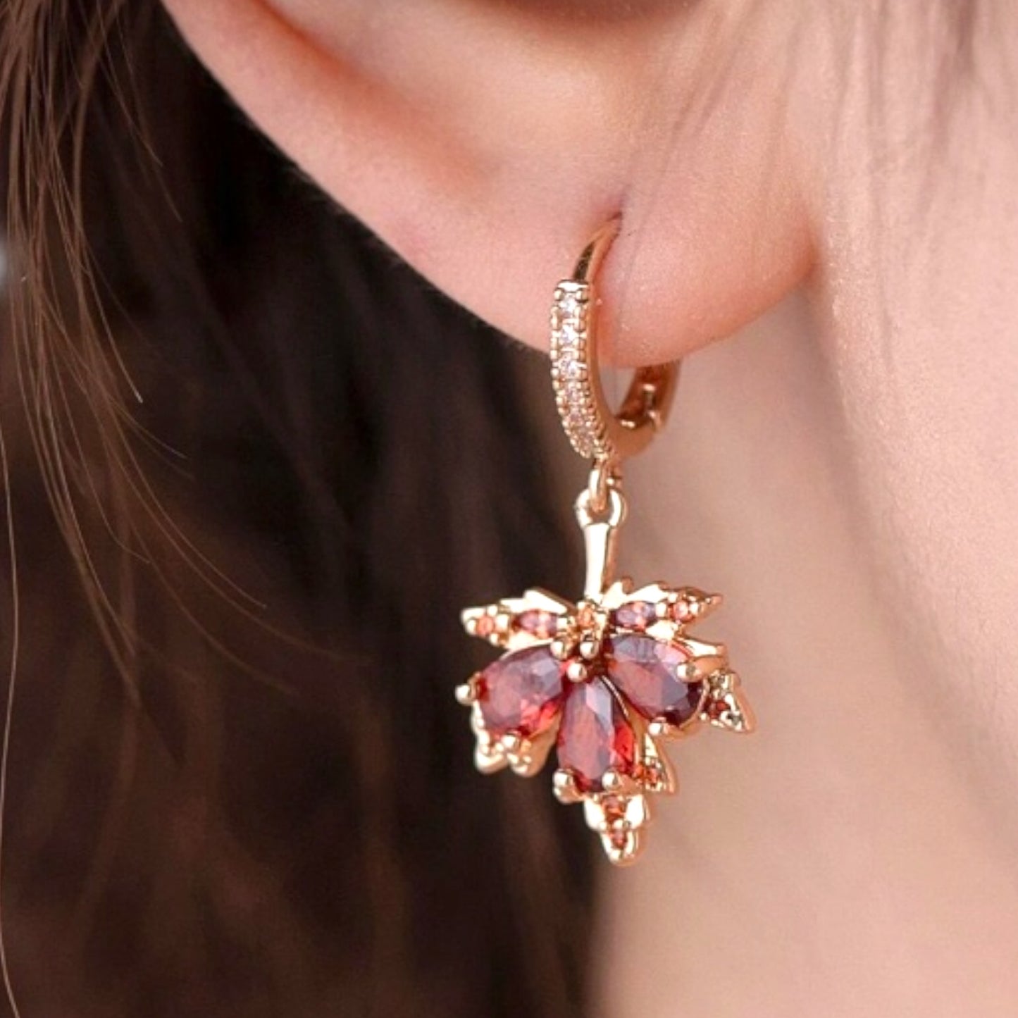Maple Earrings Gold