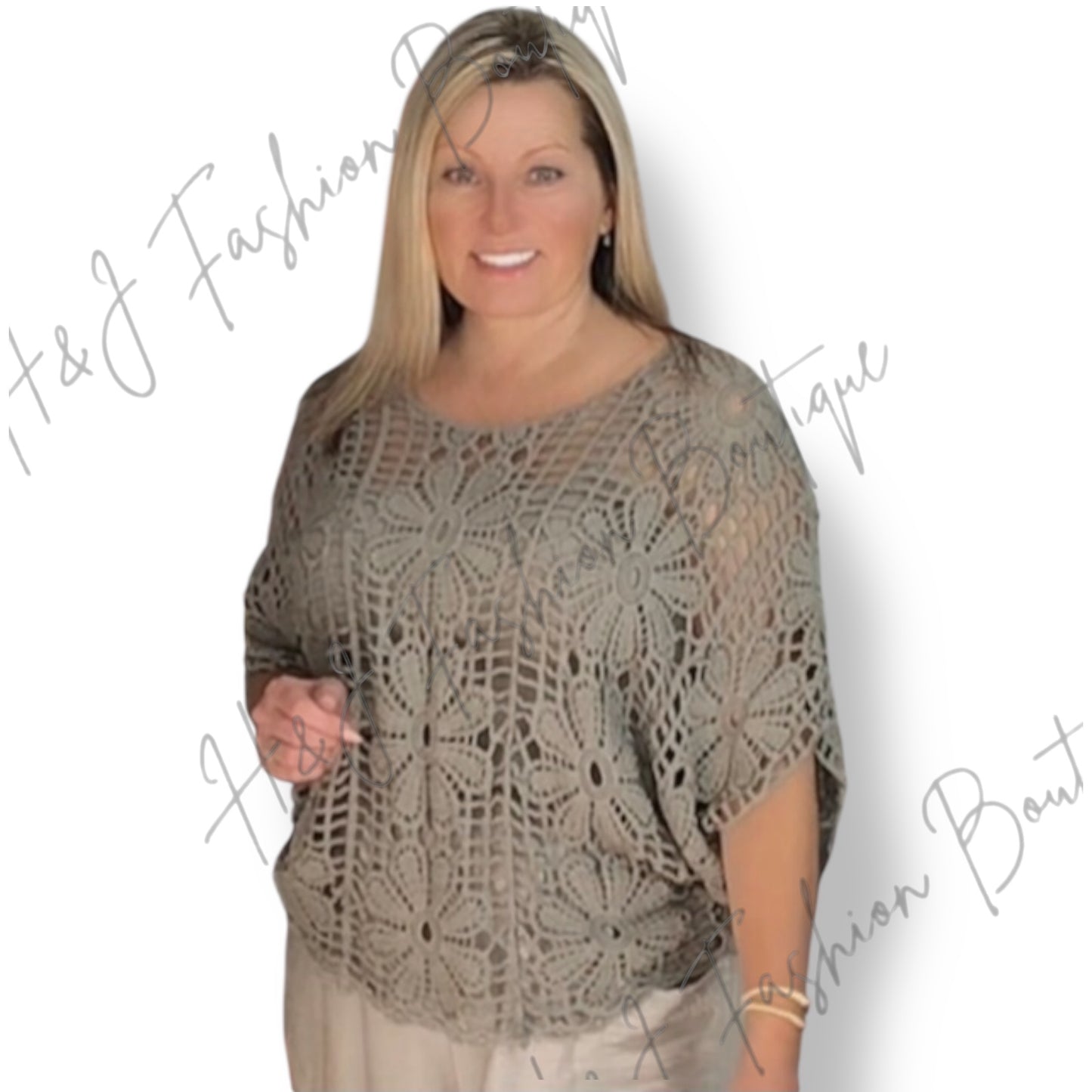 Lill. Crochet top