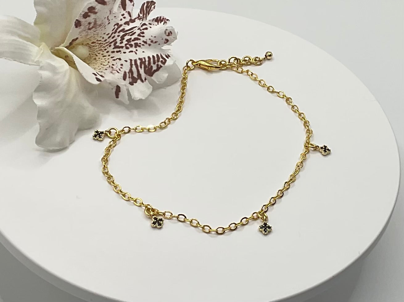 The Serendipity Clover Anklet