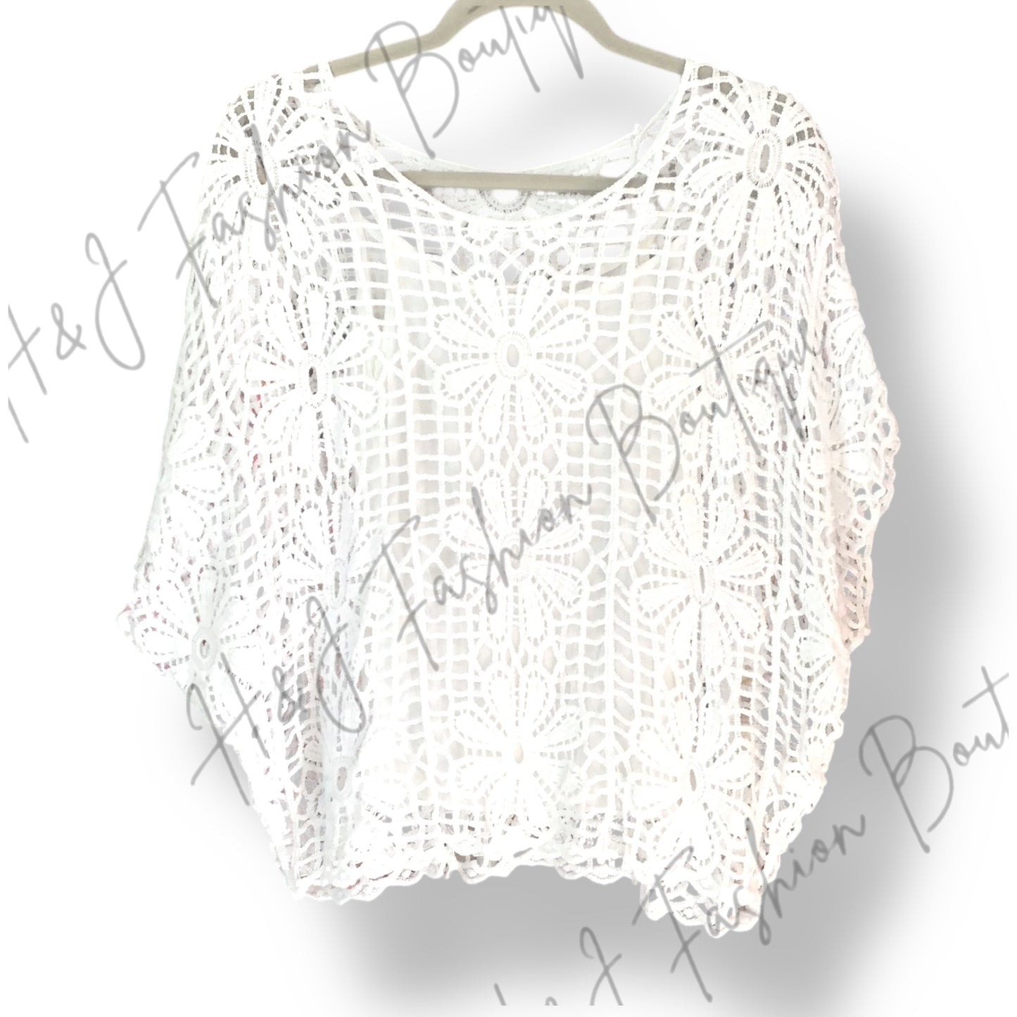 Lill. Crochet top