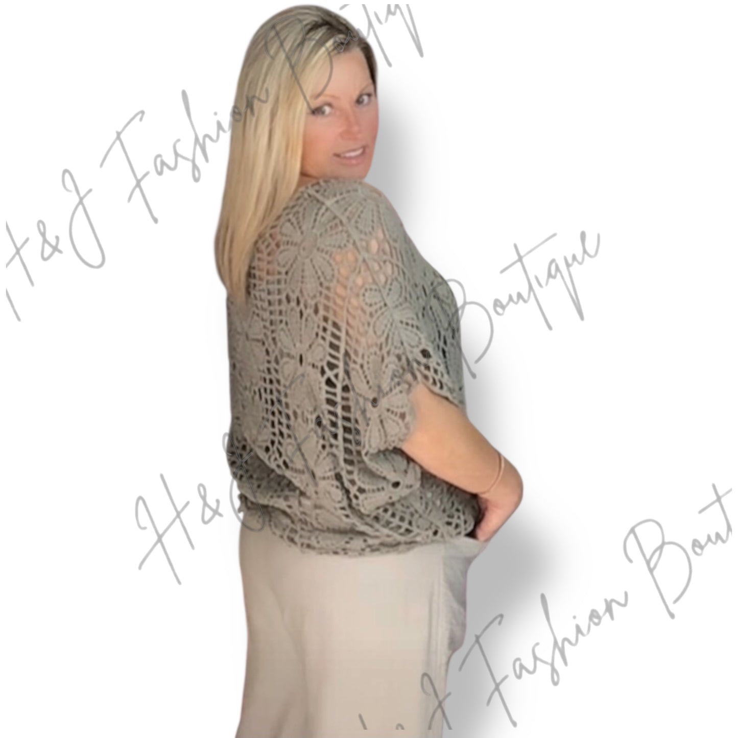 Lill. Crochet top