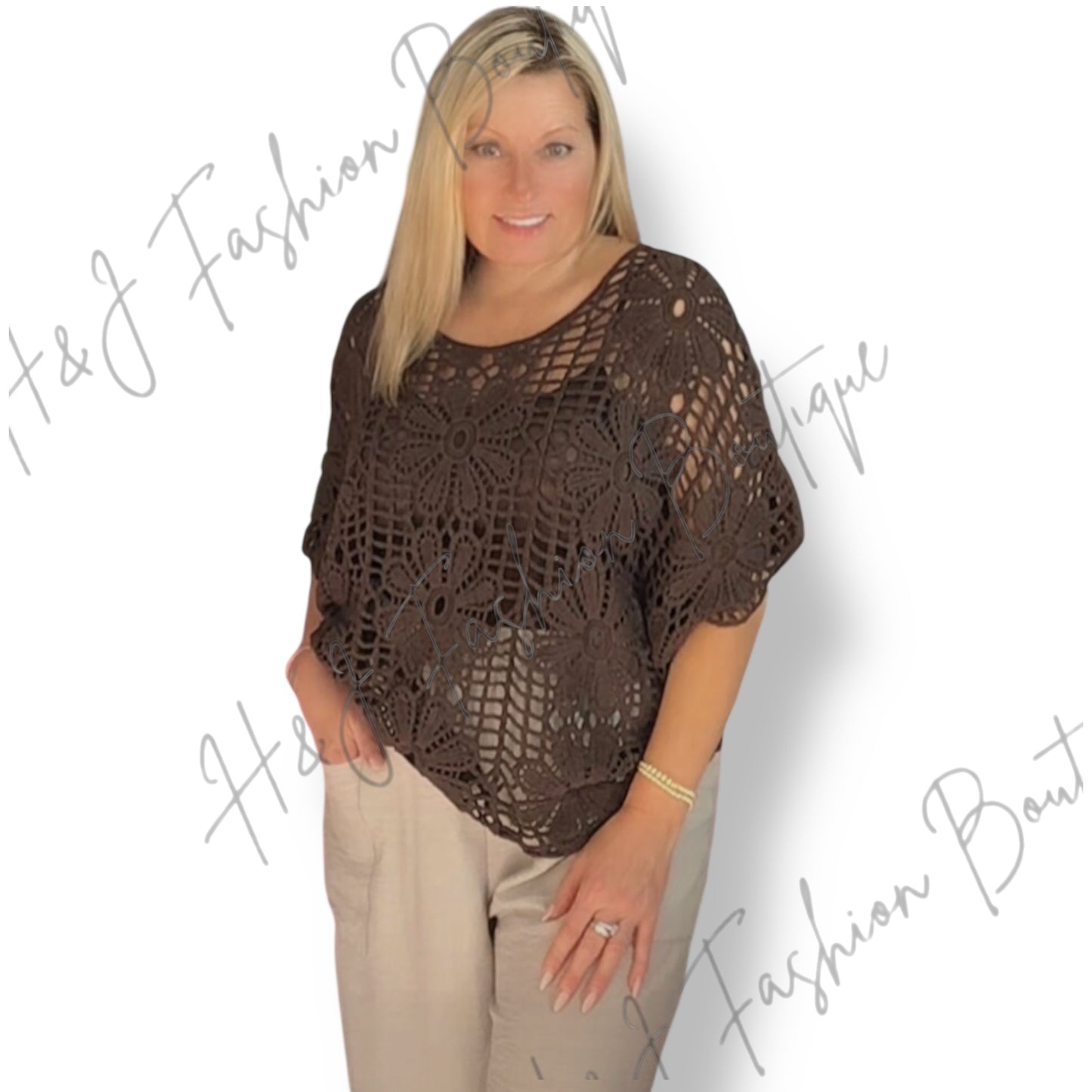 Lill. Crochet top