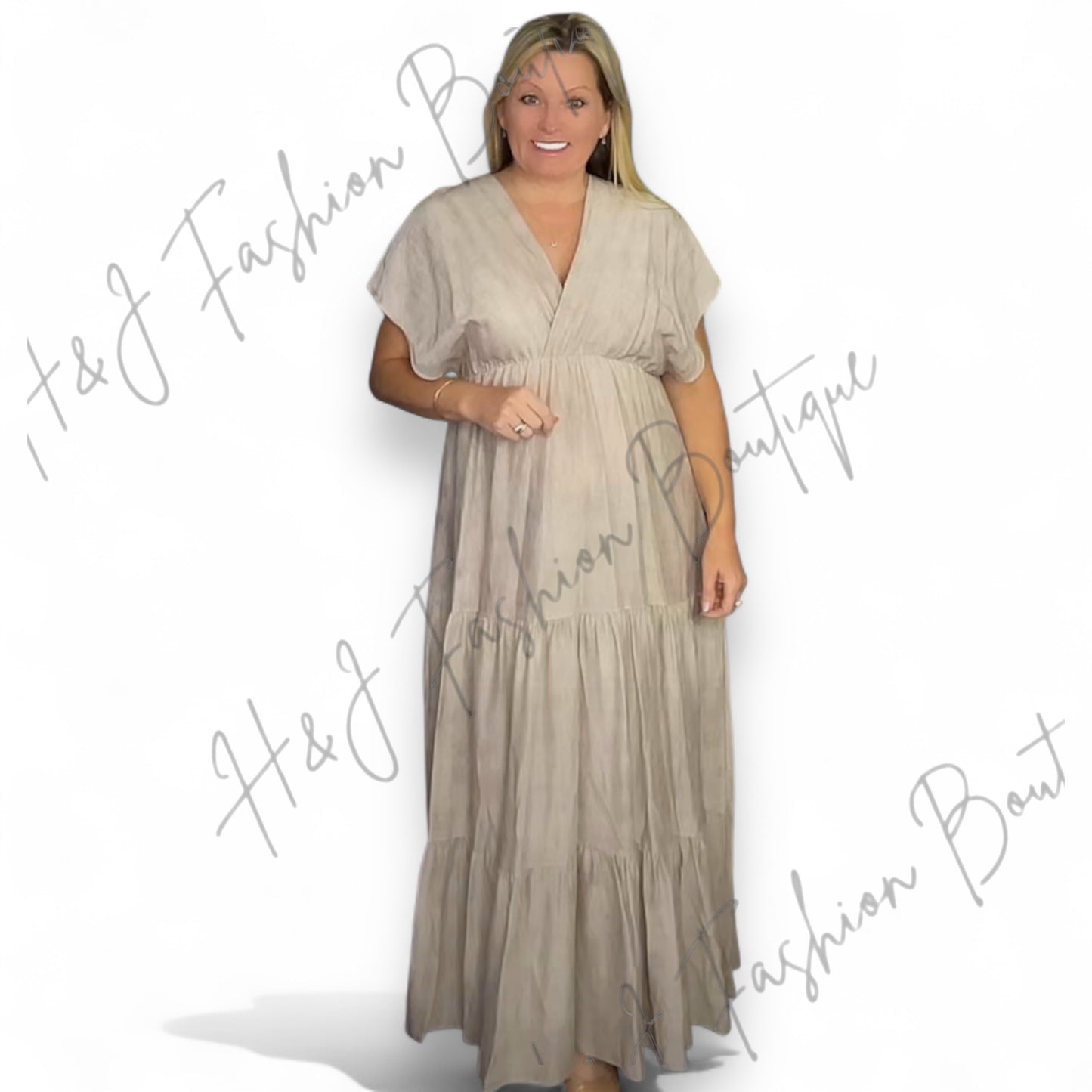 Terri. Backless Maxi Dress