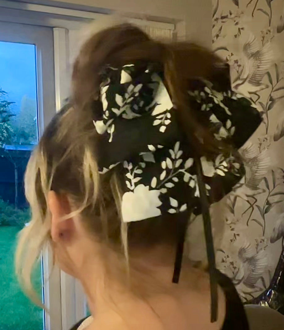 Floral Double Bow Hair clip.