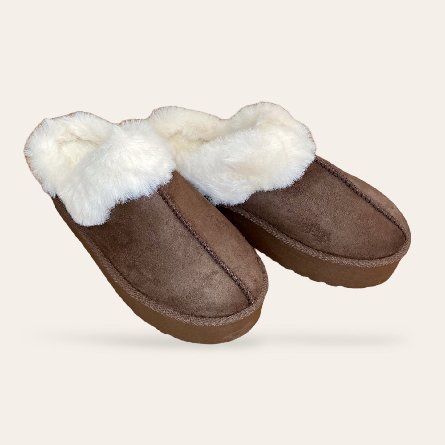 ALASKA. Faux fur lined chunky sole indoor/outdoor slippers