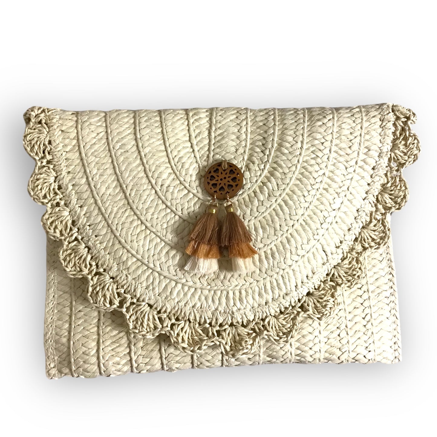 BROOKE. Straw Clutch Bag with Scolloped Edge