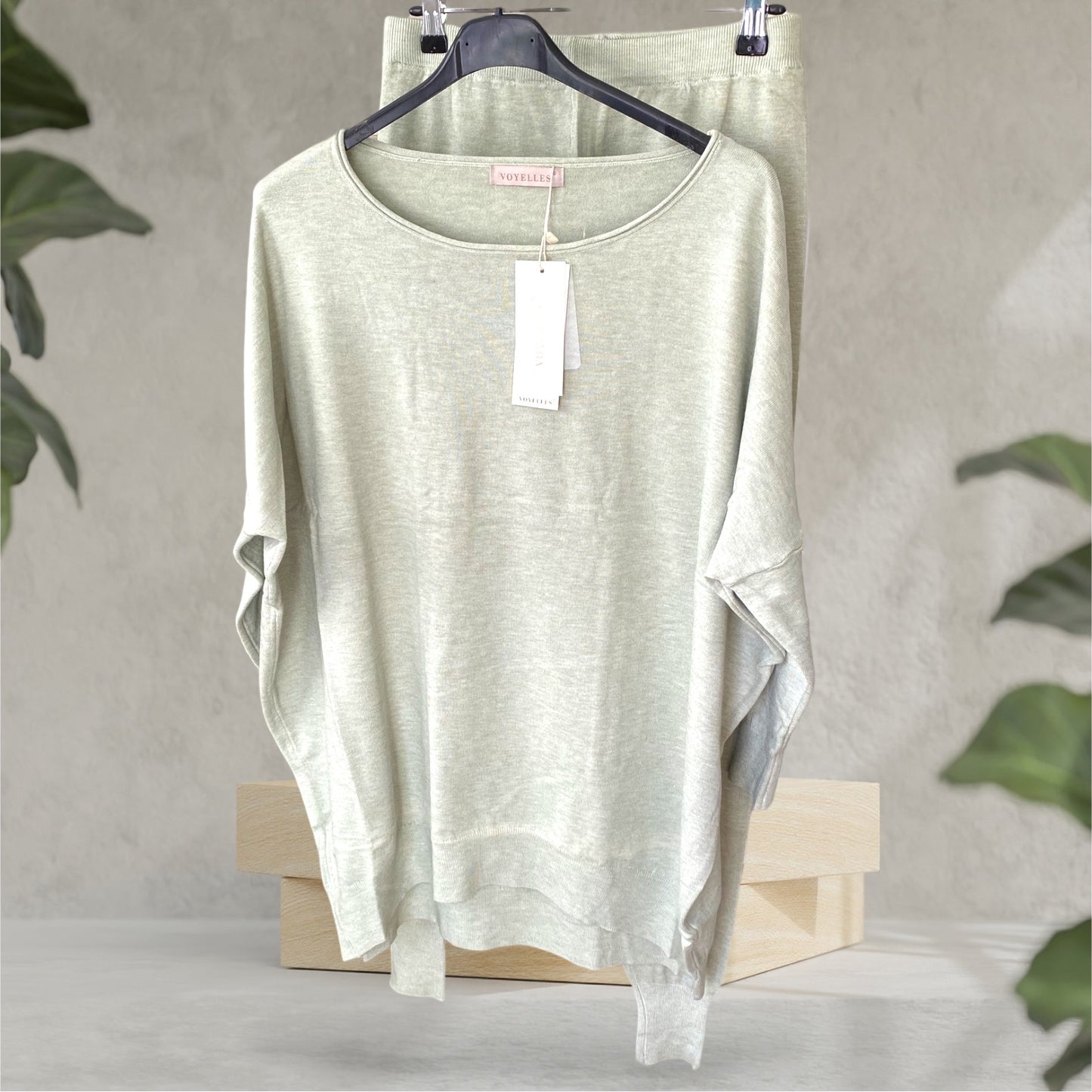 HOLLY. Super soft and cozy loungewear set