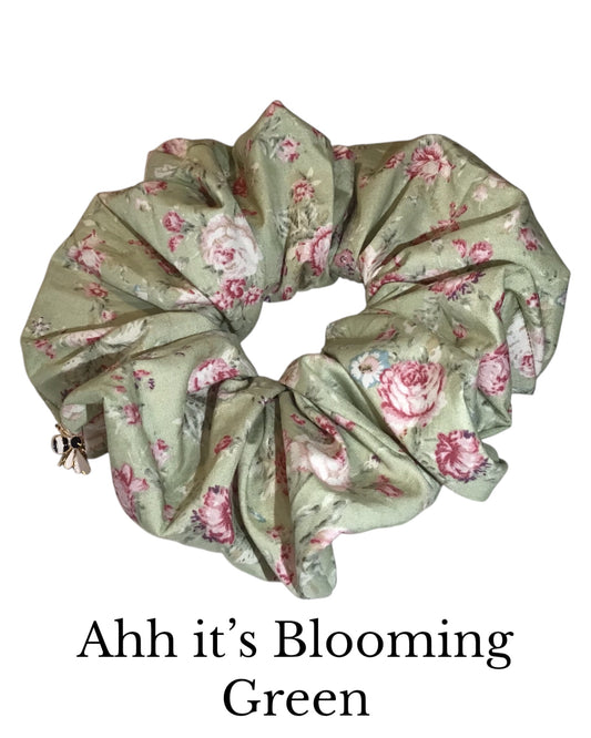 The Honey Scrunch Ahh it’s Blooming Green XL