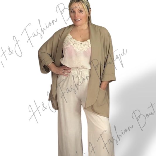 DELILAH. Lightweight Casually Chic Jacket with Pockets.