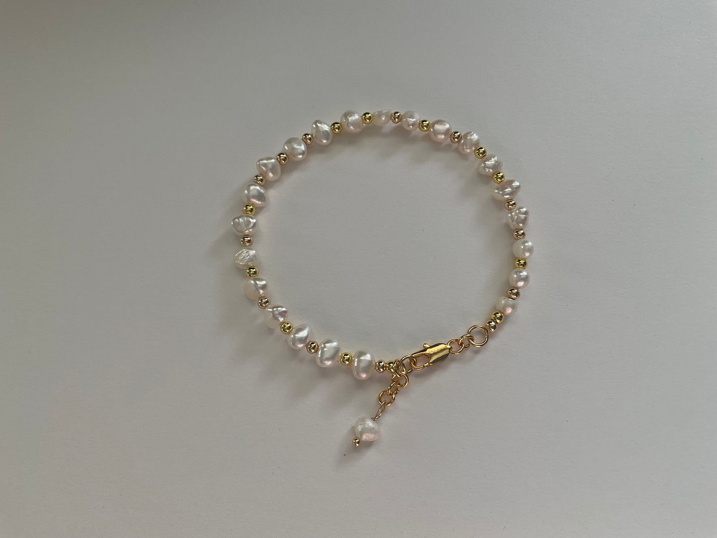 ✨ “The Léa Bracelet” Freshwater Pearls & 18k Gold Plated Accents