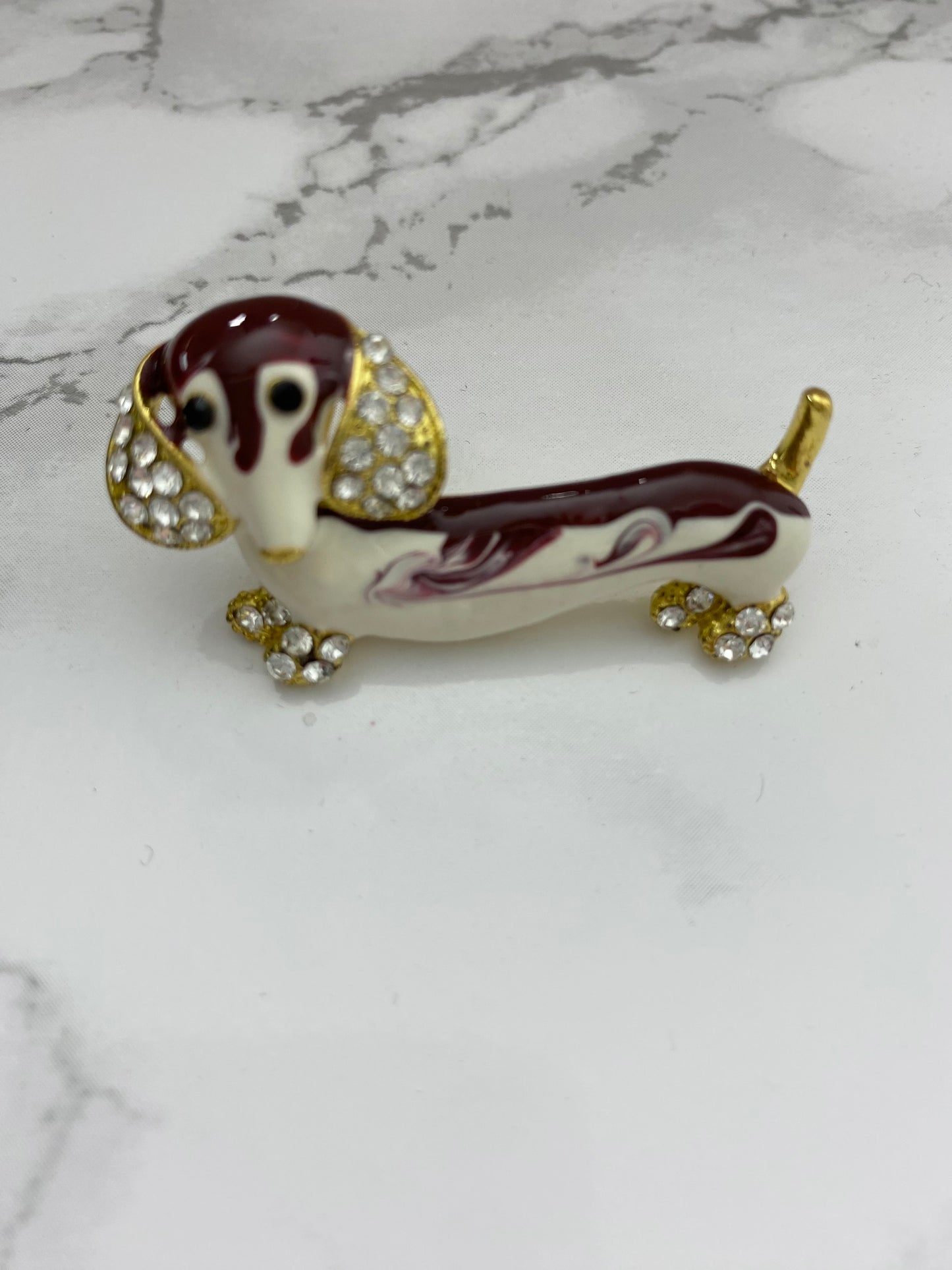 Dash hound Brooch