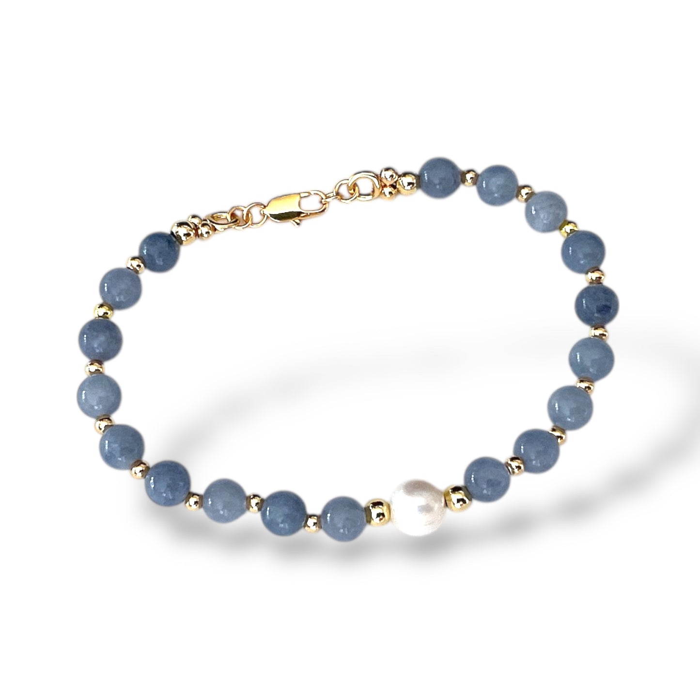 Soft Sky Pearl Bracelet