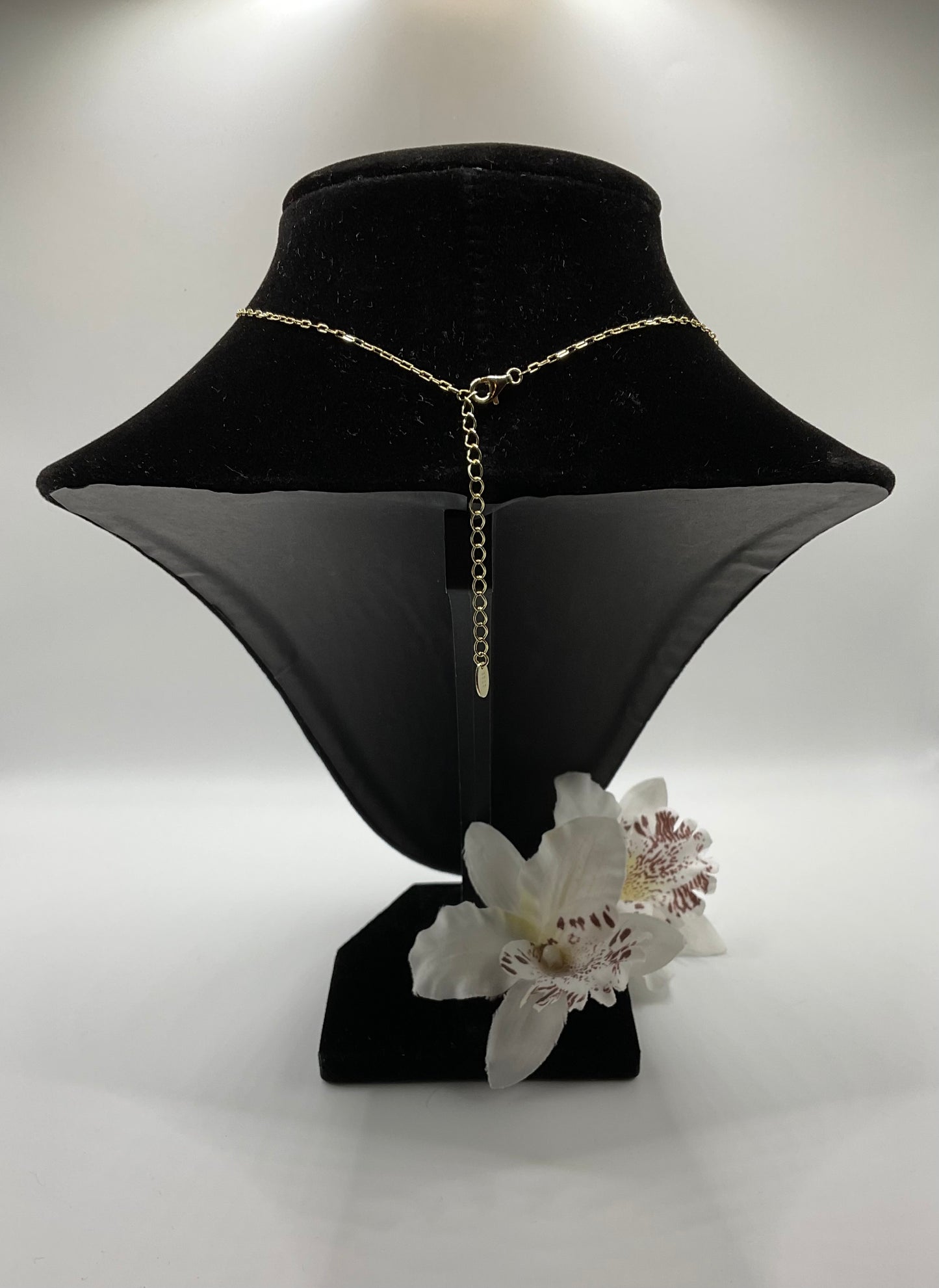 The Heirloom Pearl Pendant Necklace