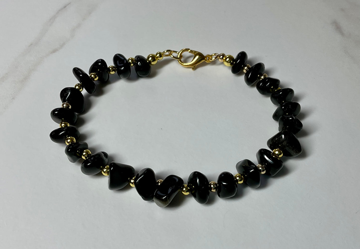Black Onyx & Gold Plated Chip Bracelet – 19cm