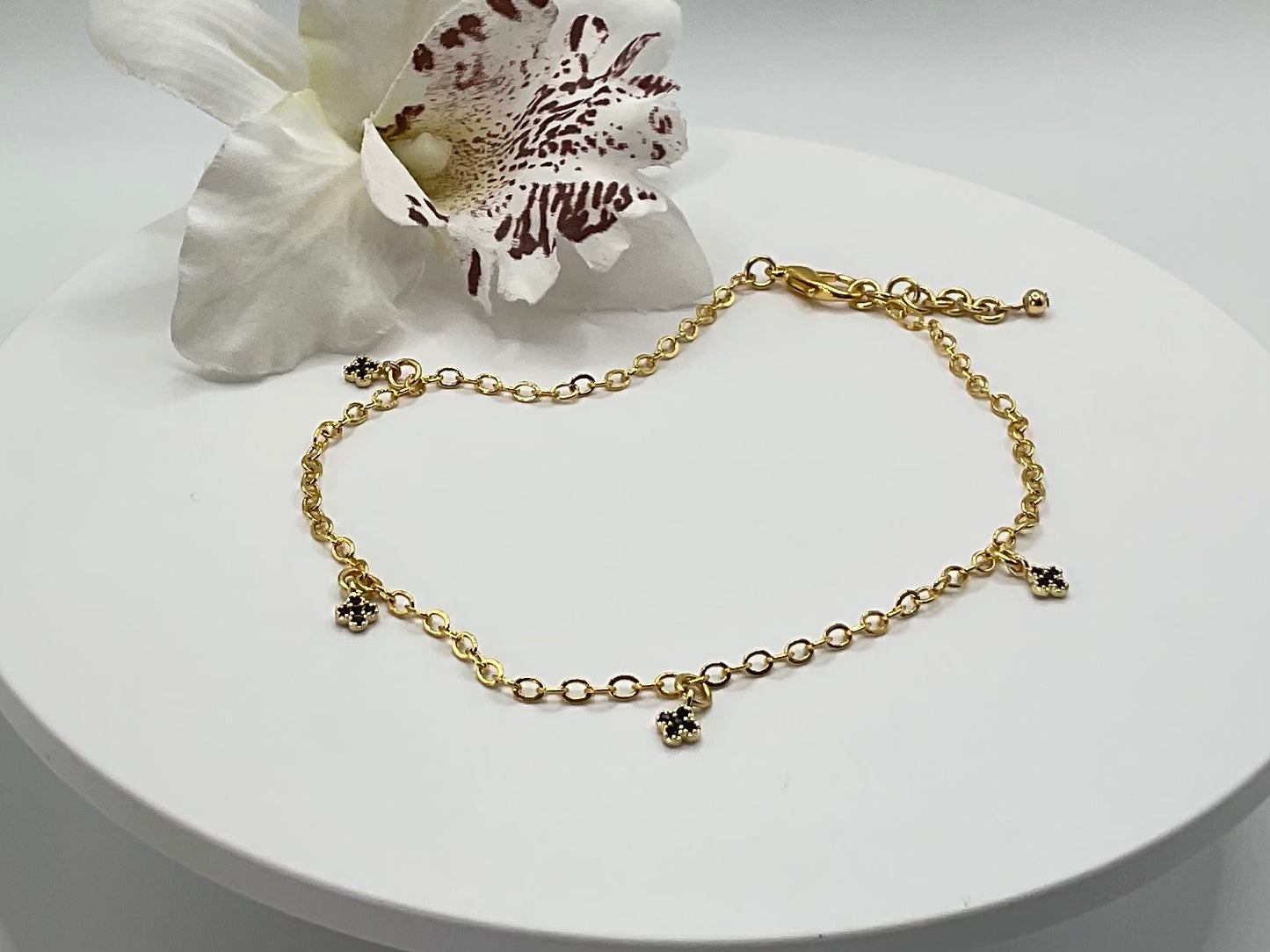 The Serendipity Clover Anklet