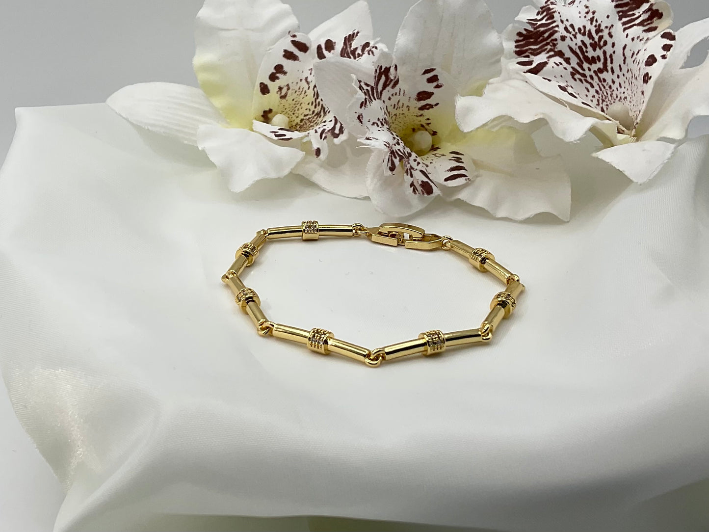 The Lumière Bamboo Cuff