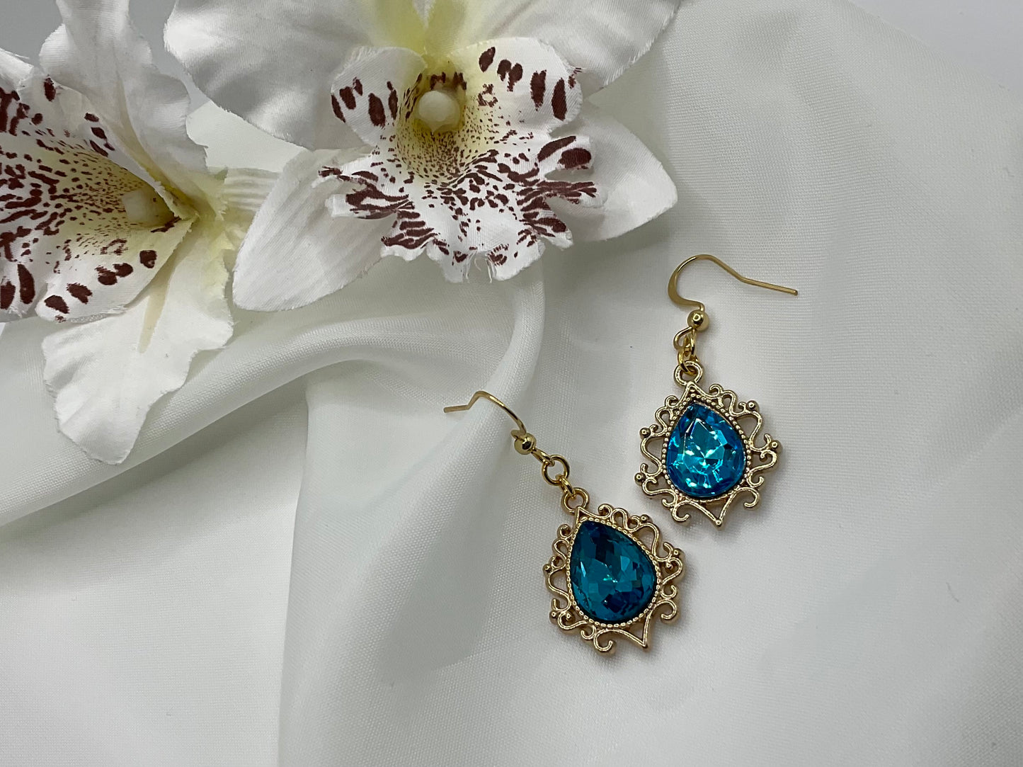 Ornate. Sparkling Gemstone 18k Gold Plated Earrings
