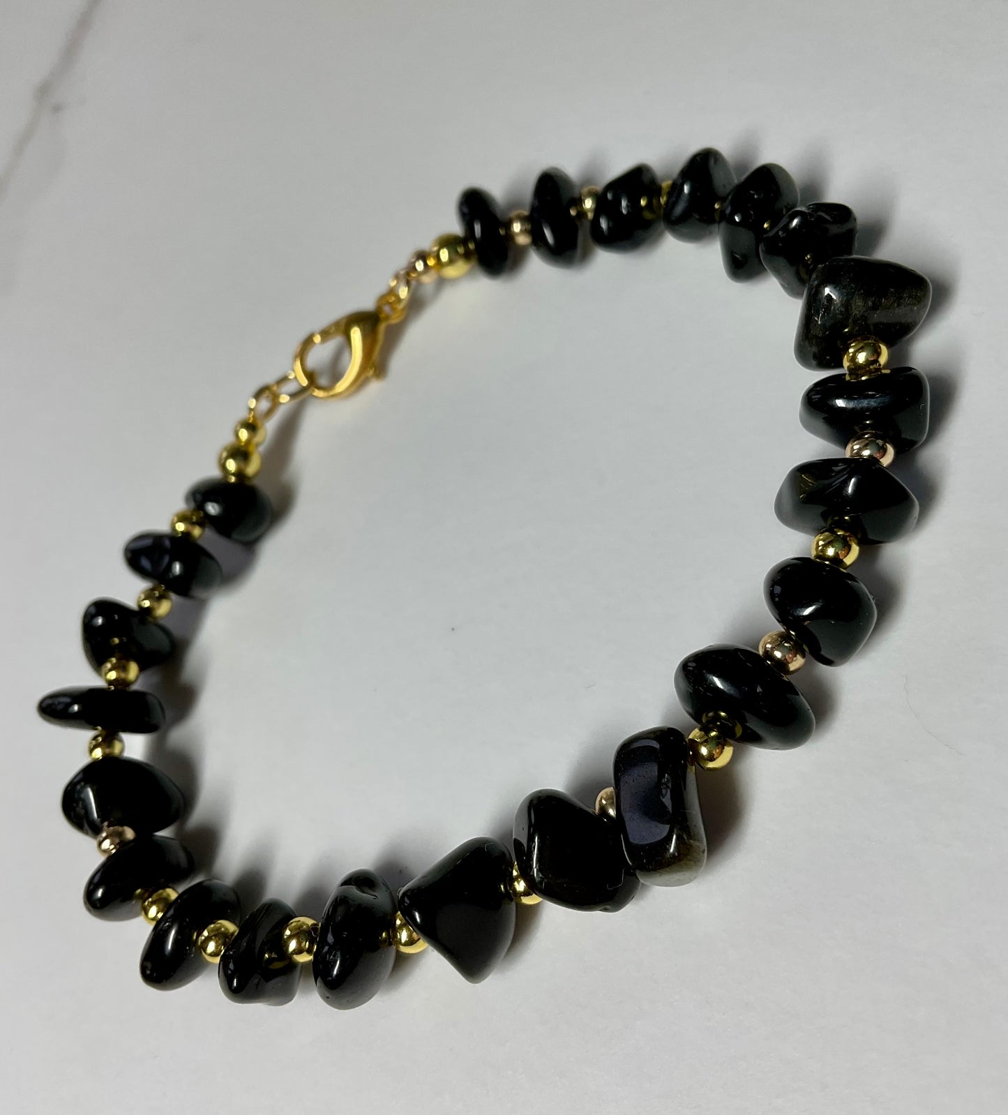 Black Onyx & Gold Plated Chip Bracelet – 19cm