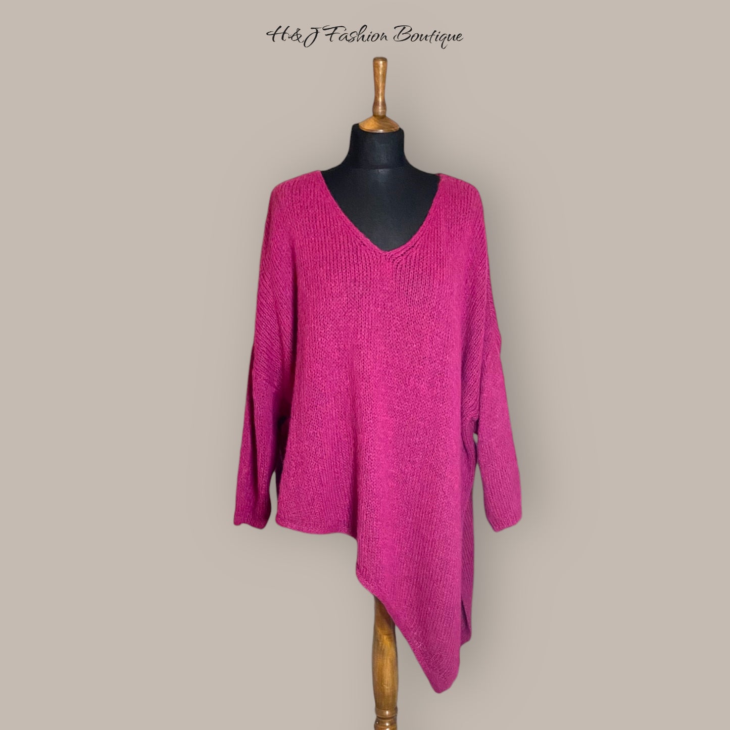 EVETTE. Soft & stylish dip side V-Neck Jumper