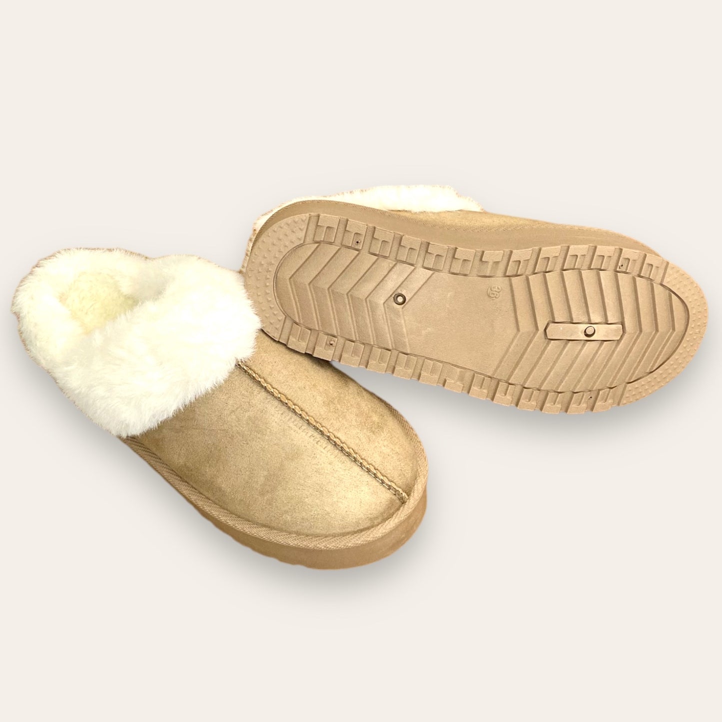 ALASKA. Faux fur lined chunky sole indoor/outdoor slippers