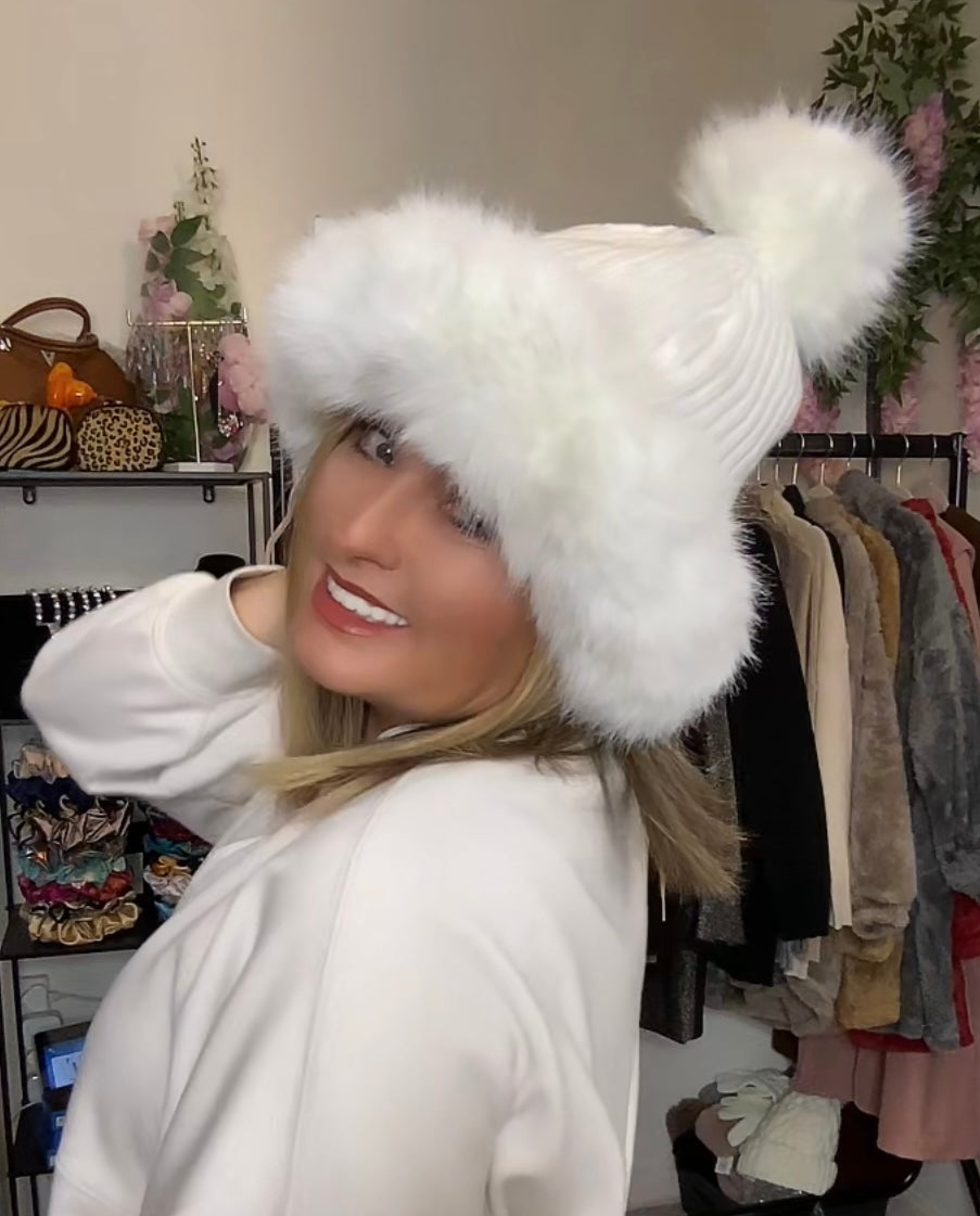 Penny. Plush Lined Faux Fur Fluffy Pompom Hat