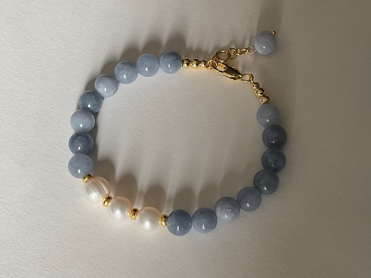Soft Tides Pearl Bracelet