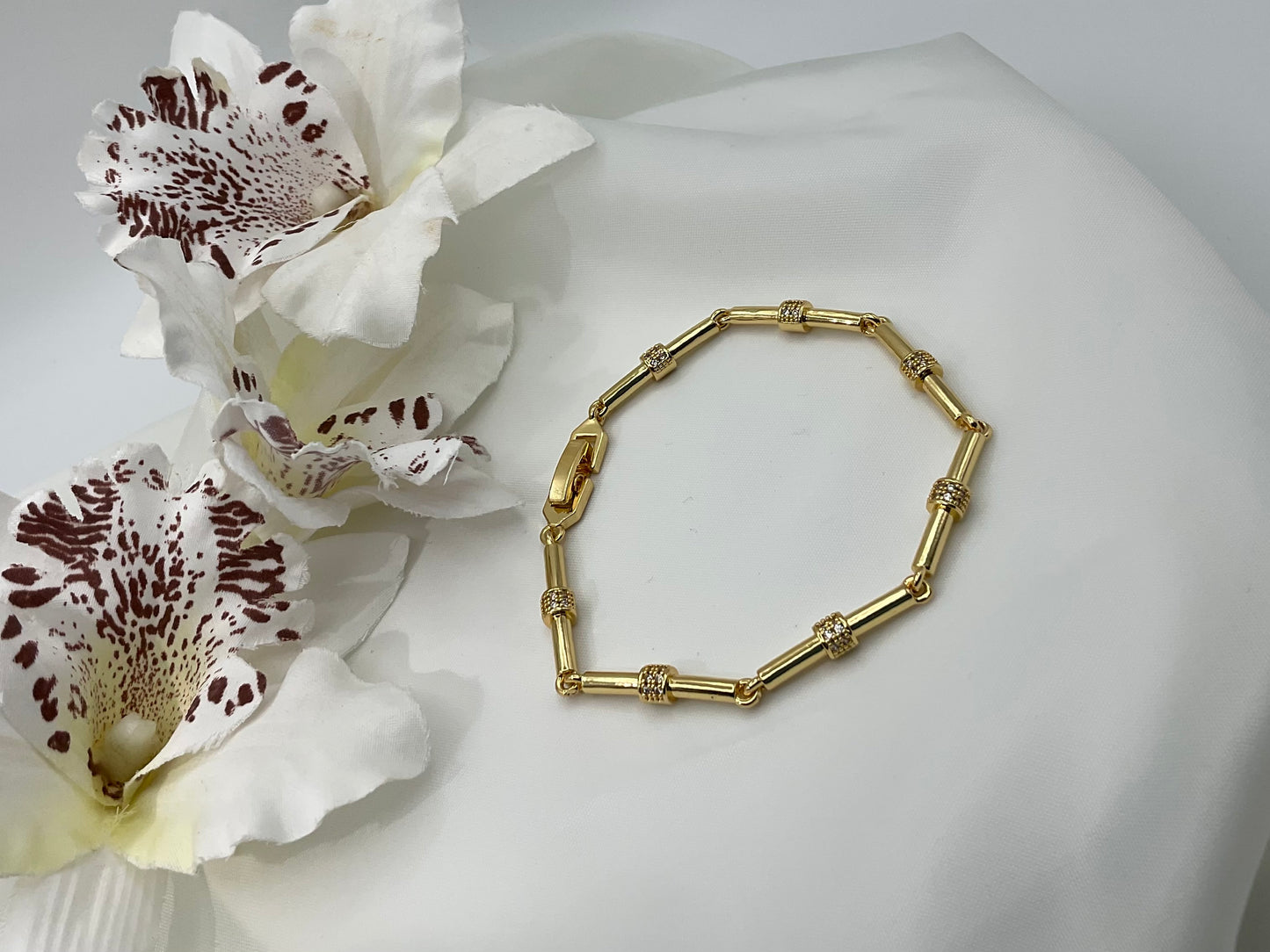 The Lumière Bamboo Cuff