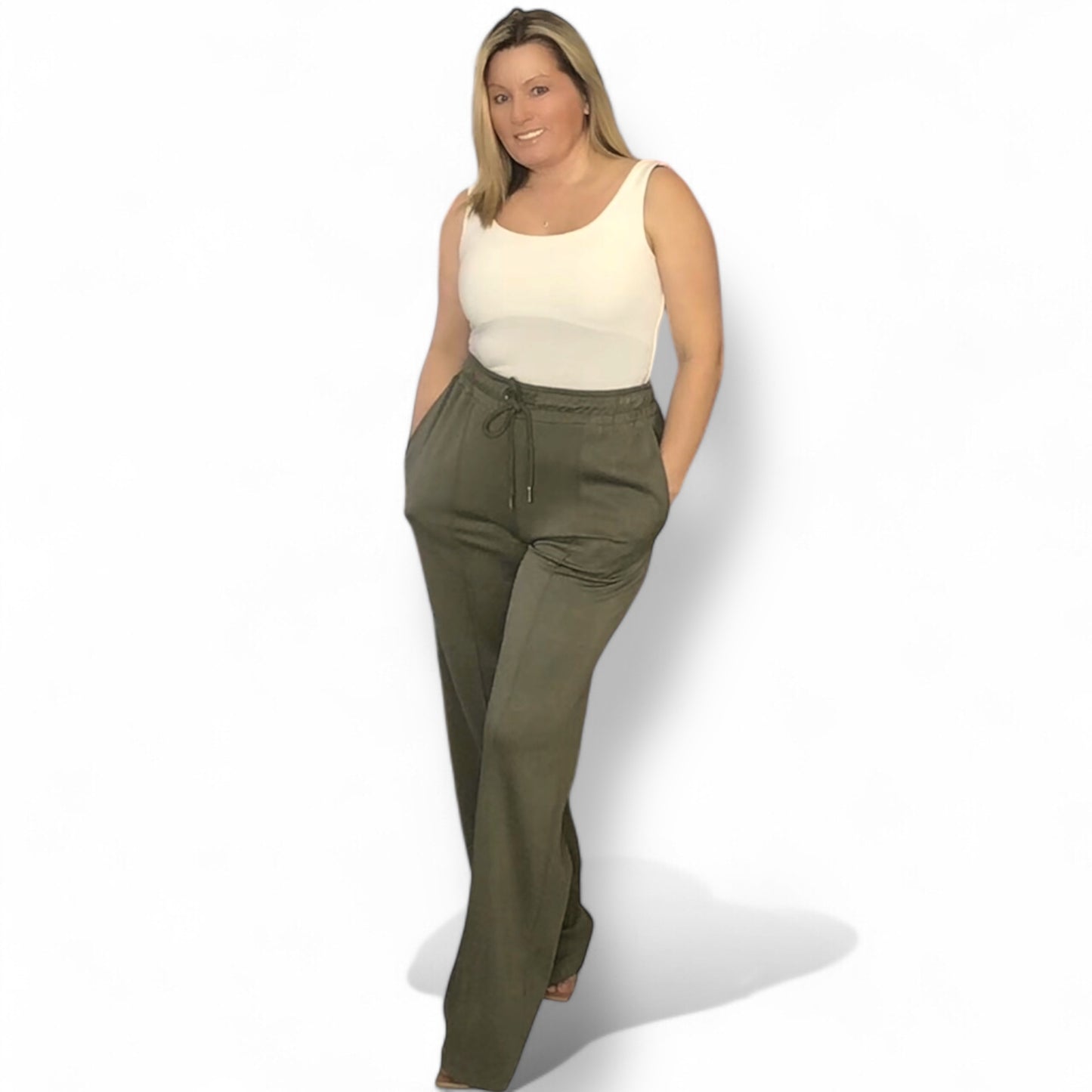 Nikki. Smart Seamed Joggers with Pockets