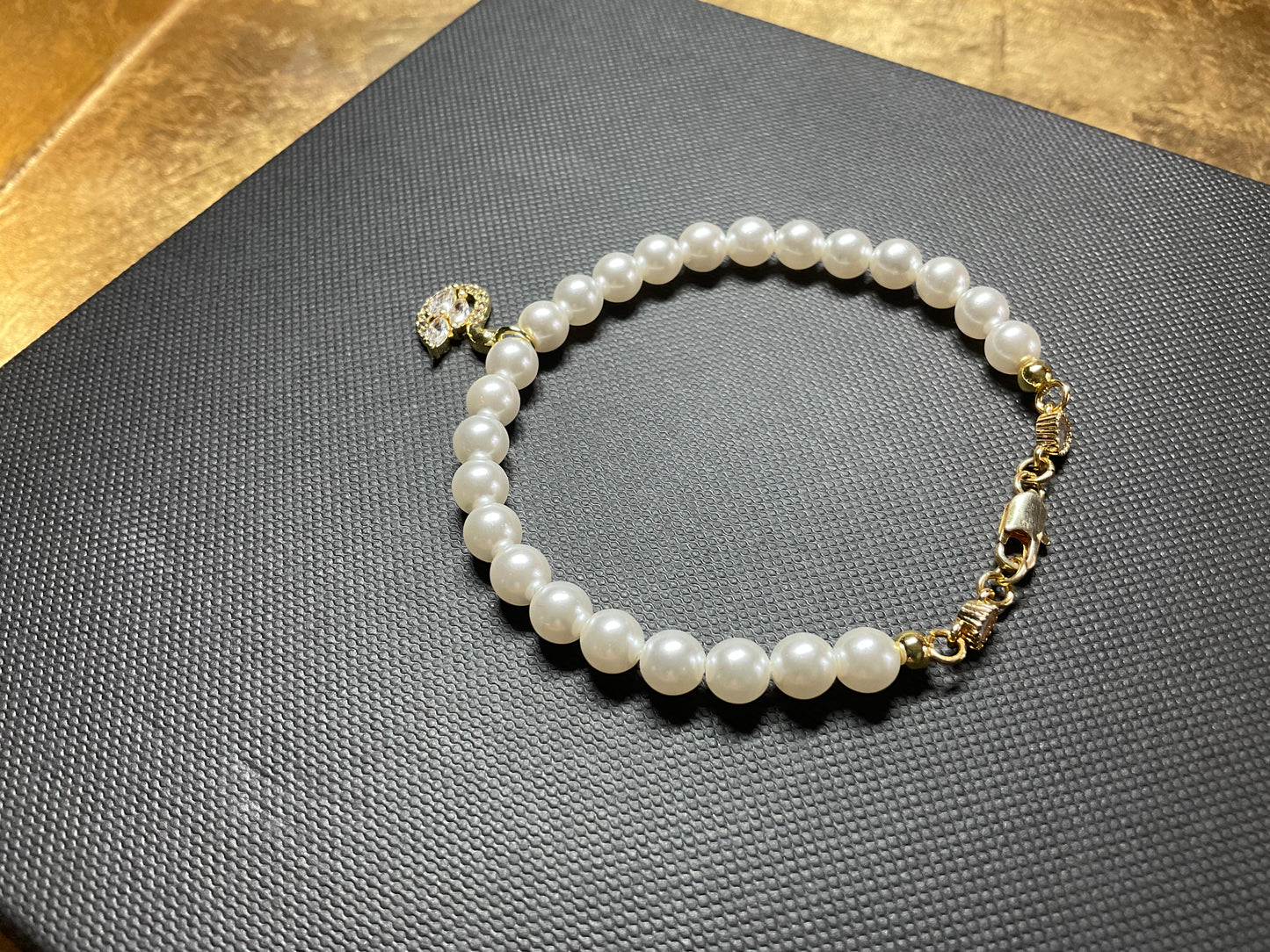 The Swan Luxe Faux Pearl Bracelet