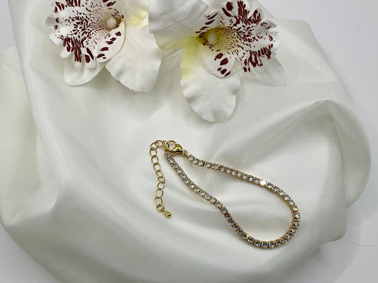 The Lumière Tennis Bracelet