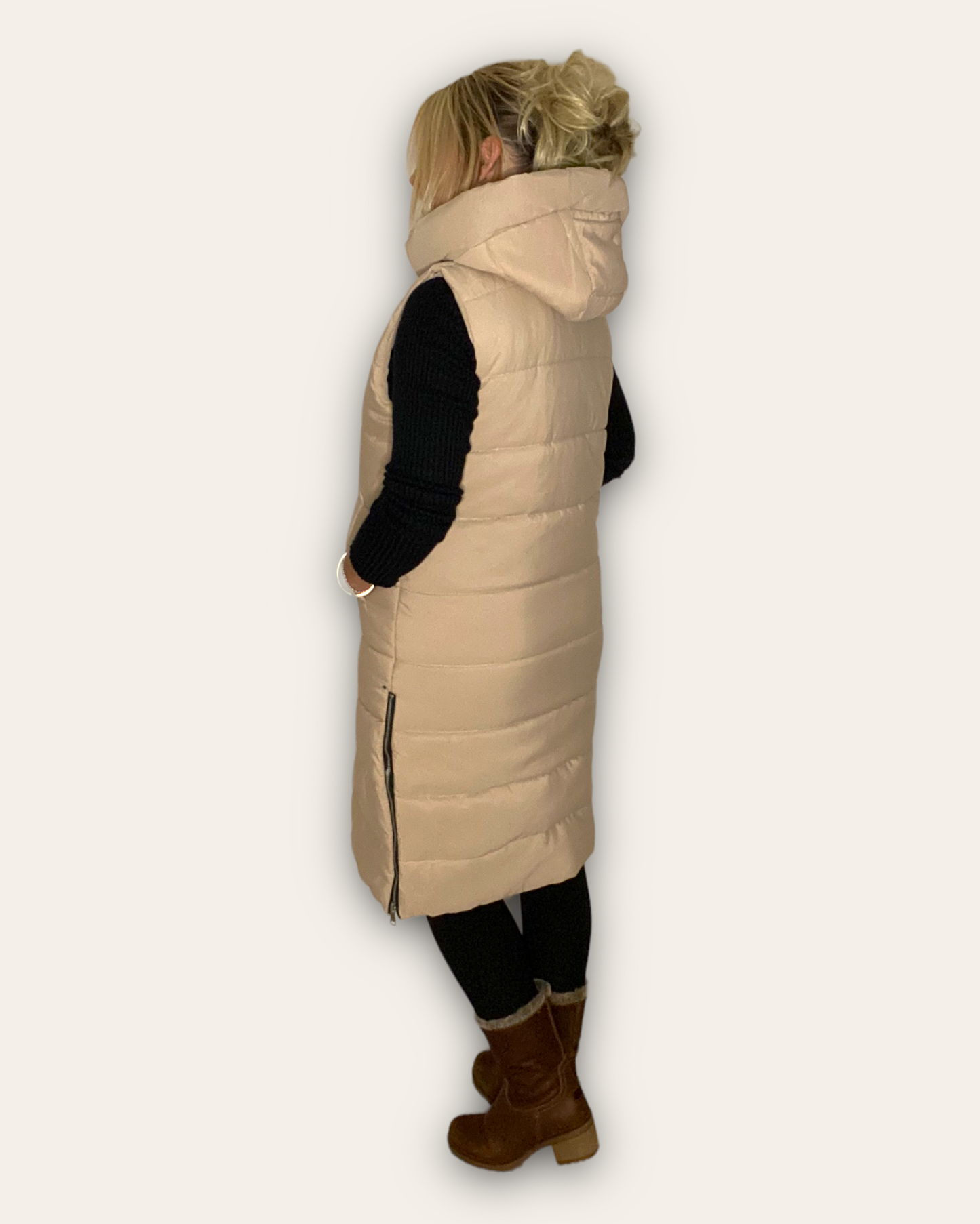 AMALIA. Longline hooded padded GILLET.k