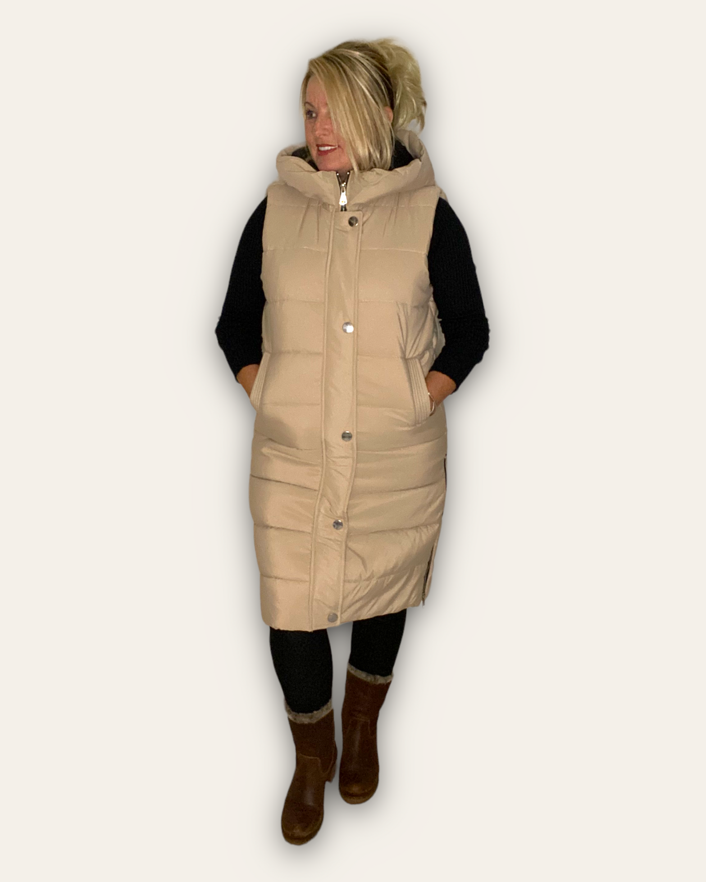 AMALIA. Longline hooded padded GILLET.k